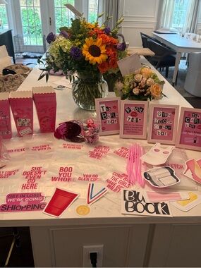Mean Girls Party Supplies Kit